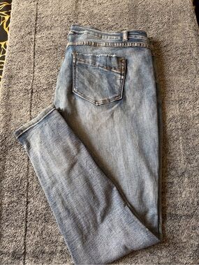 Women's Light Wash Skinny Jeans - Blue